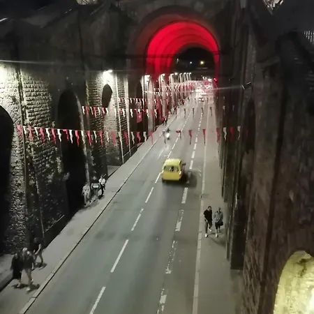 Dom wakacyjny Independante Dans Notre Cour