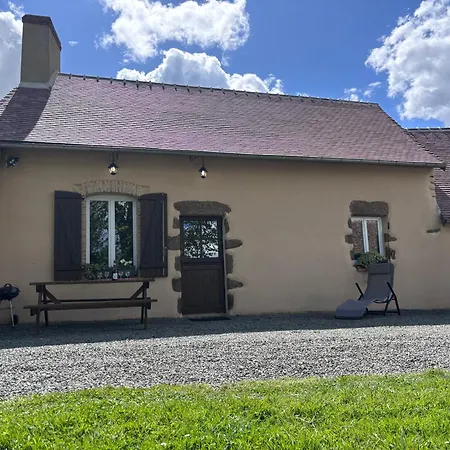 Casa de Férias Independante Dans Notre Cour Sainte-Jamme-sur-Sarthe