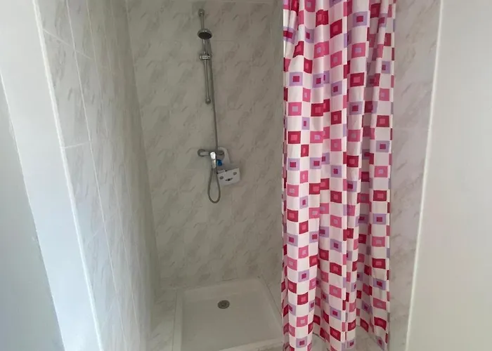 Independante Dans Notre Cour Dom wakacyjny