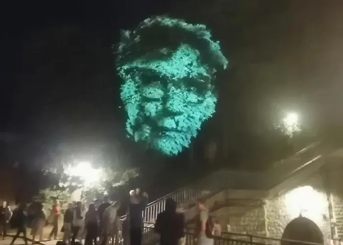 Independante Dans Notre Cour Dom wakacyjny